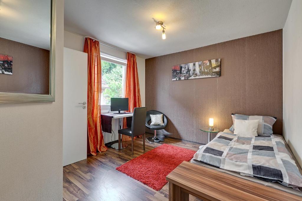 Hotel Alte Post Кальв Экстерьер фото